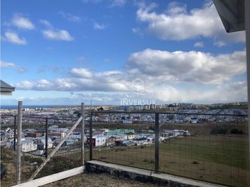 CASA DE 1 PISO CON AMPLIO TERRENO EL PUNTA ARENAS