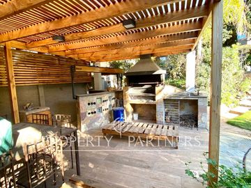 Venta amplia y luminosa casa en Bosques de Montemar