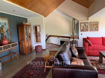 Venta amplia y luminosa casa en Bosques de Montemar