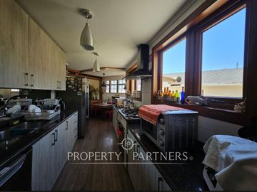 Venta amplia y luminosa casa en Bosques de Montemar