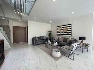 Residencia nueva en venta en Metepec a 30 minutos de CDMX