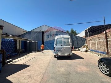 Propiedad Comercial Mixta en Los Andes