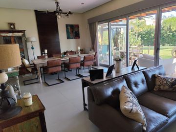 La Reserva Sofitel Excelente casa 3/4 dorm. totalmente instalada para irse a vivir ya !!!