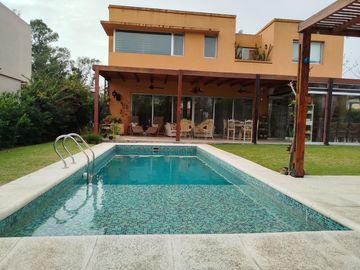 La Reserva Sofitel Excelente casa 3/4 dorm. totalmente instalada para irse a vivir ya !!!