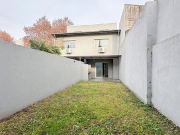 Venta - Triplex - 4 Ambientes - 215m2 - Florida - Vicente López