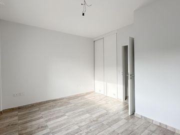 Venta - Triplex - 4 Ambientes - 215m2 - Florida - Vicente López