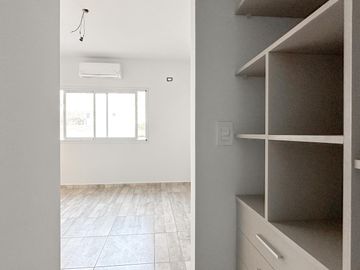 Venta - Triplex - 4 Ambientes - 215m2 - Florida - Vicente López