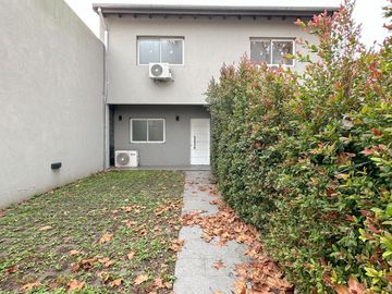 Venta - Triplex - 4 Ambientes - 215m2 - Florida - Vicente López
