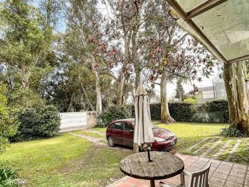 Casa en venta - 4 Dormitorios 2 Baños - 500Mts2 - City Bell