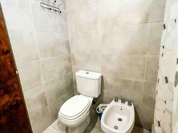 Casa en venta - 4 Dormitorios 2 Baños - 500Mts2 - City Bell