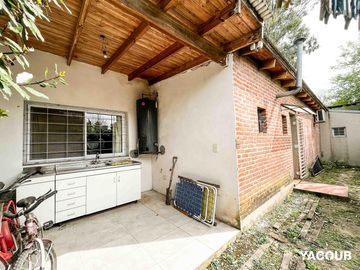 Casa en venta - 4 Dormitorios 2 Baños - 500Mts2 - City Bell