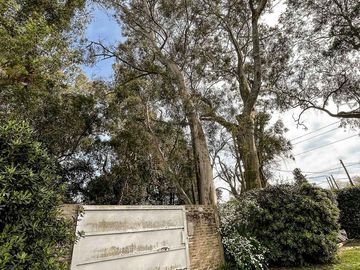 Casa en venta - 4 Dormitorios 2 Baños - 500Mts2 - City Bell