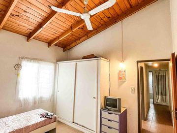 Casa en venta - 4 Dormitorios 2 Baños - 500Mts2 - City Bell