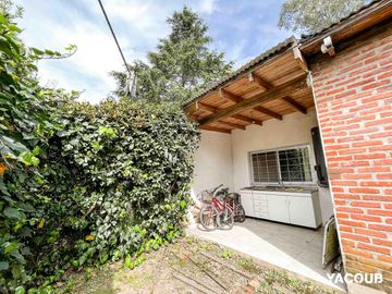 Casa en venta - 4 Dormitorios 2 Baños - 500Mts2 - City Bell