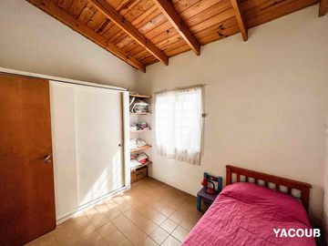 Casa en venta - 4 Dormitorios 2 Baños - 500Mts2 - City Bell