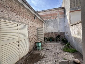 Excelente Ubicación Casa Céntrica 12.1 metros de frente