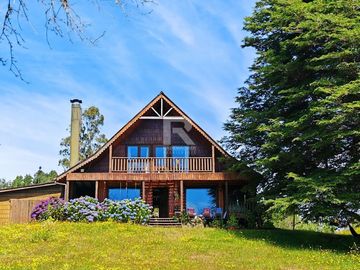 CASA EN PARCELACIÓN LOS VOLCANES