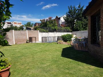 casa en venta - Castelar Norte