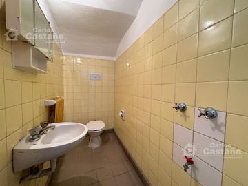 Impecable Galpon/Deposito de 200m2 en Venta