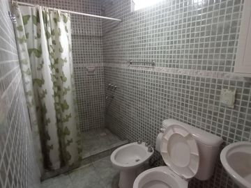 Casa en venta con Gas Natural y ubicación comercial, Las Tapias, Traslasierra