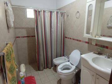 Casa en venta con Gas Natural y ubicación comercial, Las Tapias, Traslasierra