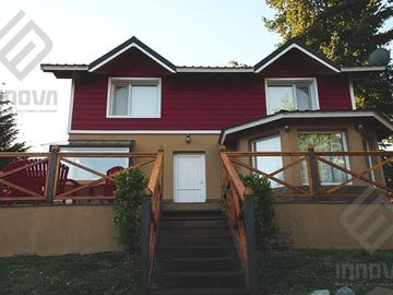 Casa en  Lago Puelo,  barrio cerrado Las Golon