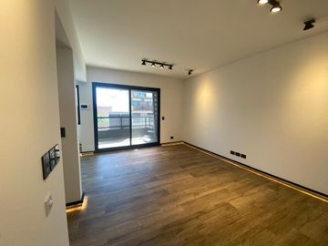 Departamento en  venta 2 ambientes con gran terraza propia y  cochera