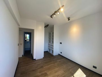 Departamento en  venta 2 ambientes con gran terraza propia y  cochera