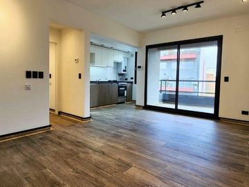 Departamento en  venta 2 ambientes con gran terraza propia y  cochera