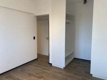 Departamento en  venta 2 ambientes con gran terraza propia y  cochera