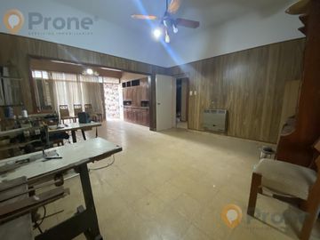 VENTA CHALET DE 4 DORMITORIOS CON 1.000M2 A RECICLAR