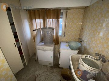 VENTA CHALET DE 4 DORMITORIOS CON 1.000M2 A RECICLAR