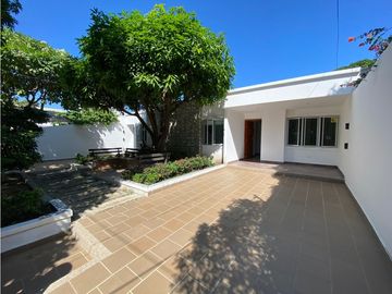 SE VENDE CASA DE 5 HABITACIONES EN SECTOR JARDIN, SANTA MARTA