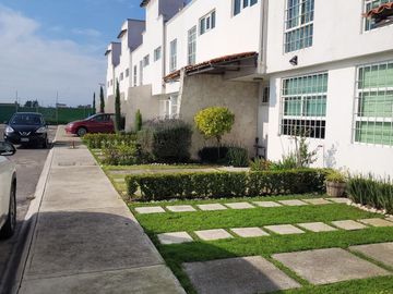Casa en venta en Villas de San Mateo , 3 recamaras  con patio.