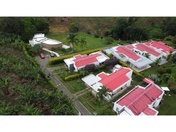 Se vende casa campestre en el sector el camino, Armenia Quindío.