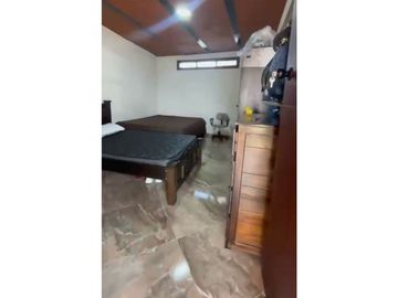 Casa campestre con piscina en venta - Santa Elena El Cerrito Valle