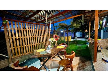 Casa campestre con piscina en venta - Santa Elena El Cerrito Valle