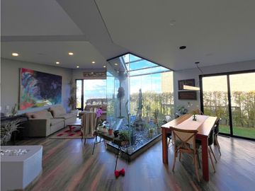 CASA EN VENTA EN ENVIGADO ALTO DEL ESCOBERO