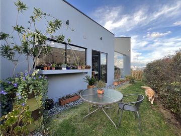 CASA EN VENTA EN ENVIGADO ALTO DEL ESCOBERO