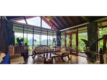 Se Vende Hermosa Casa en Altos del Maria COD. 448----