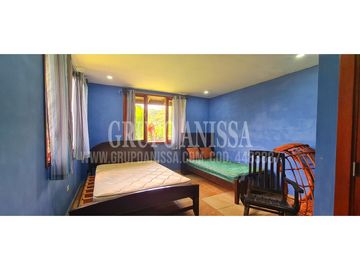 Se Vende Hermosa Casa en Altos del Maria COD. 448----