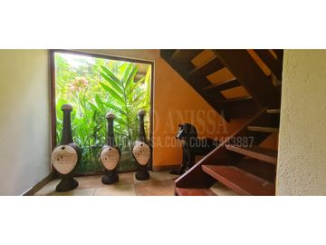 Se Vende Hermosa Casa en Altos del Maria COD. 448----