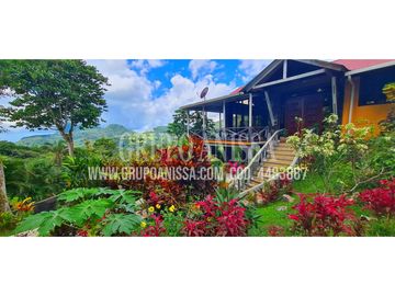 Se Vende Hermosa Casa en Altos del Maria COD. 448----