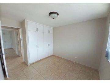 COD06 Casa en venta - Brisas del Golf Arraiján (en esquina)