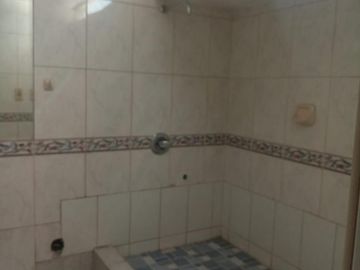 IMPONENTE CASA EN ATE VITARTE