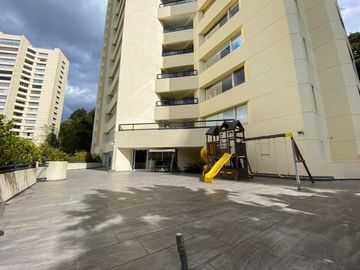 DEPARTAMENTO EN VENTA, LOMAS COUNTRY CLUB, VIGILANCIA, AMENIDADES.