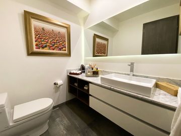 DEPARTAMENTO EN VENTA, LOMAS COUNTRY CLUB, VIGILANCIA, AMENIDADES.