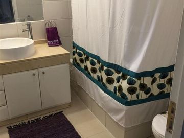 Casa en Venta en Av Chicureo con El Abla 3