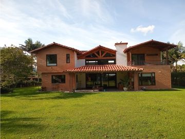 Casa campestre Llanogrande