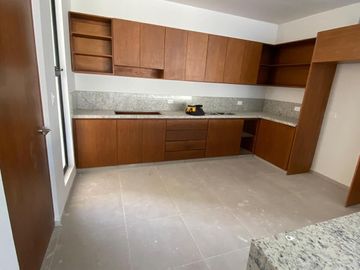 Casa en Venta de 4 Rec. en Residencial Roció Country Living, Mérida Yucatán.
